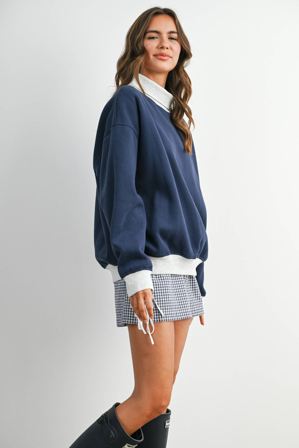 Cozy Contrast Turtleneck Sweatshirt-BMT8577